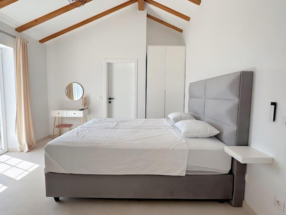 Luxury Michelle Villa Orebic