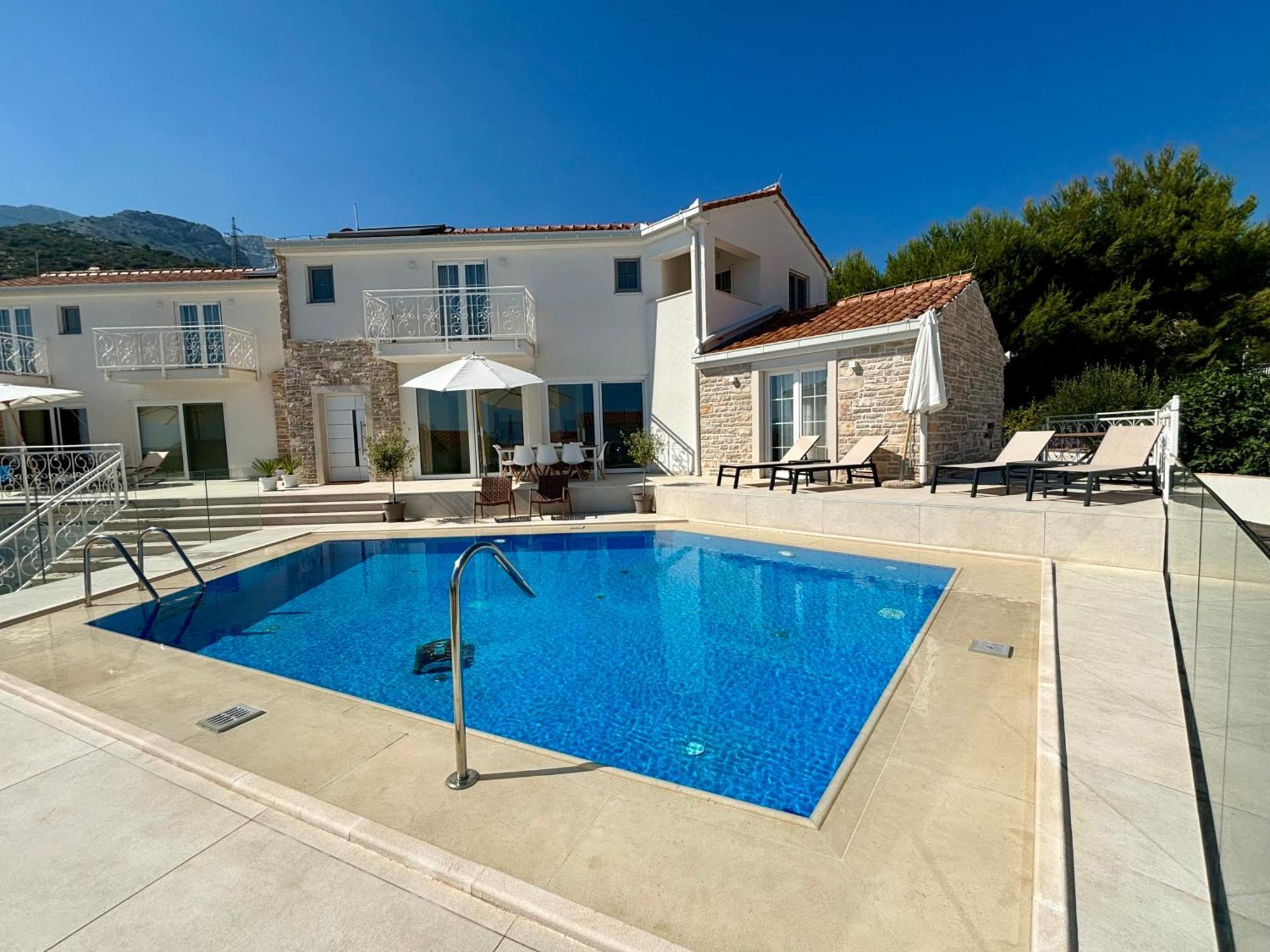 Luxury Michelle Villa Orebic